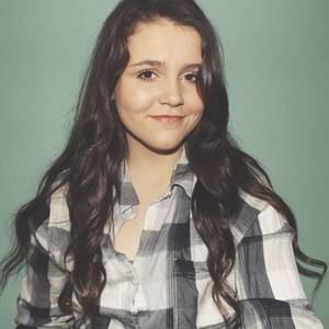 Meet your Posher, Caroline